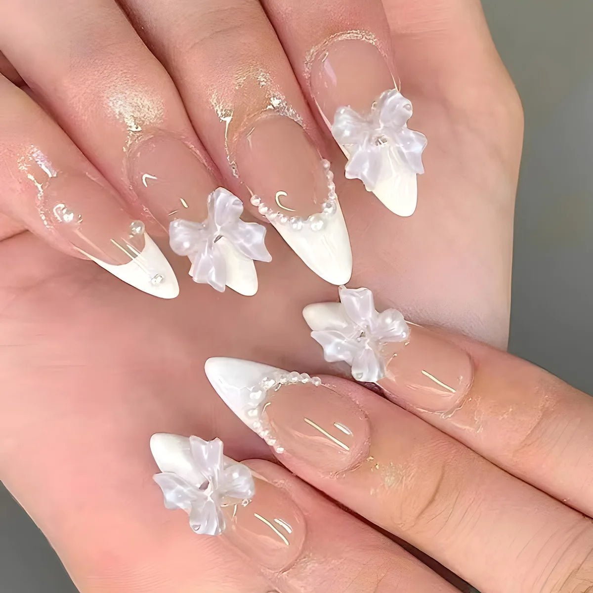 24Pcs Short Round Head Almond Fake Nails with Flowers Grass Pattern Wearable False Nails Tips Summer Full Cover Press on Nails - Gadget and Glam Shop