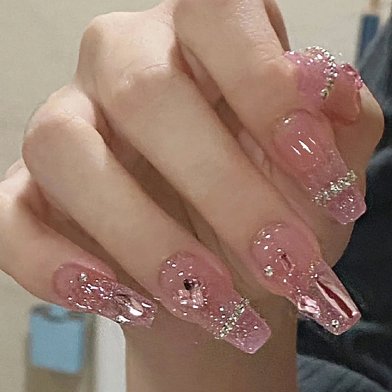 24Pcs Full Cover Fake Nails with 3D White Flower Design Full Cover Press on Fingernails Tips Coffin Head Glitter Red False Nails - Gadget and Glam Shop