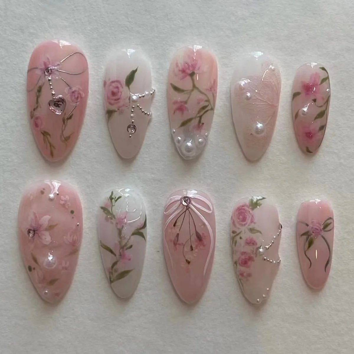24Pcs Short Round Head Almond Fake Nails with Flowers Grass Pattern Wearable False Nails Tips Summer Full Cover Press on Nails - Gadget and Glam Shop