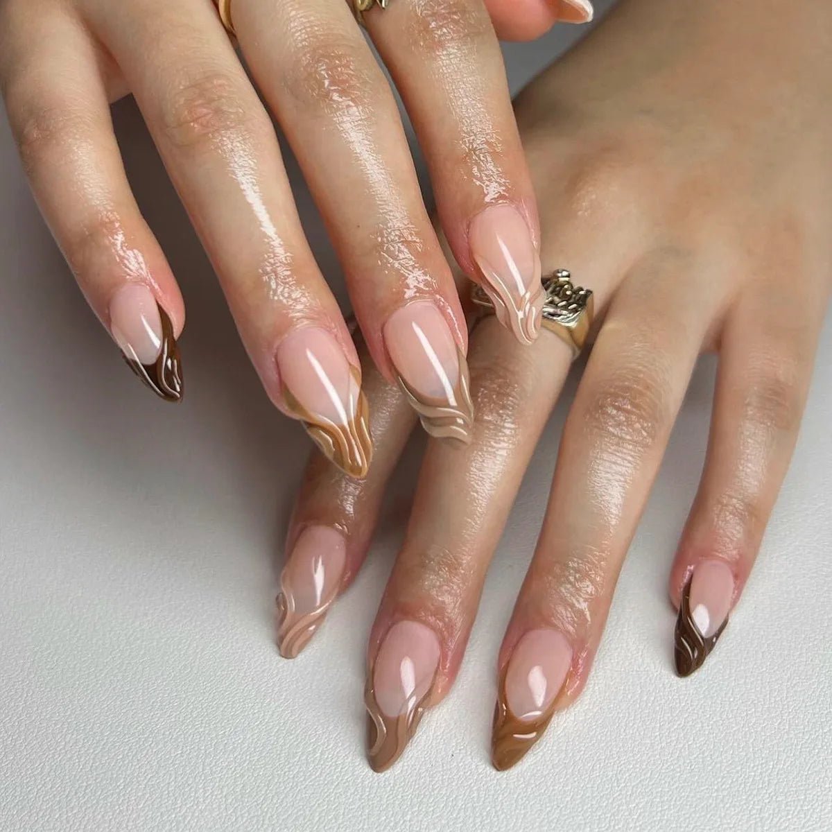 24Pcs Short Round Head Almond Fake Nails with Flowers Grass Pattern Wearable False Nails Tips Summer Full Cover Press on Nails - Gadget and Glam Shop