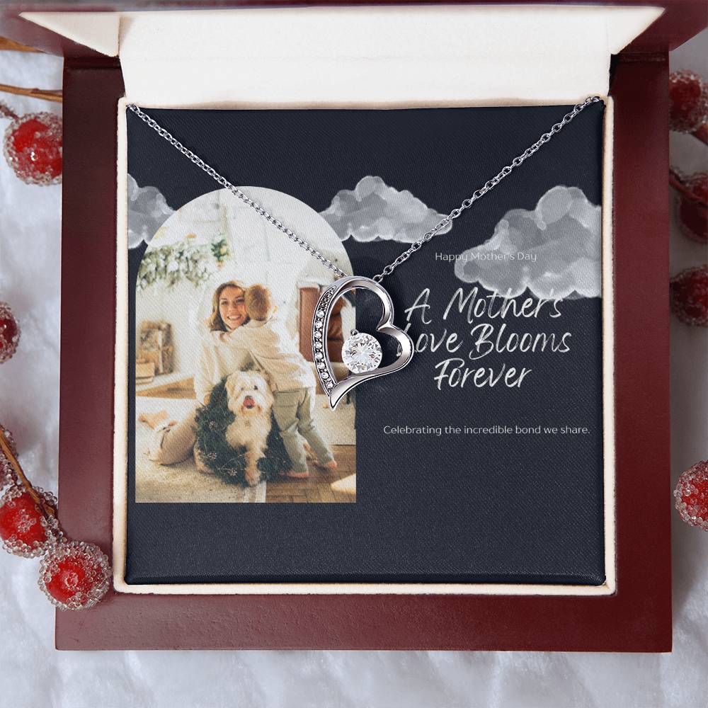 Heart's Embrace: Forever Love Necklace - Gadget and Glam Shop