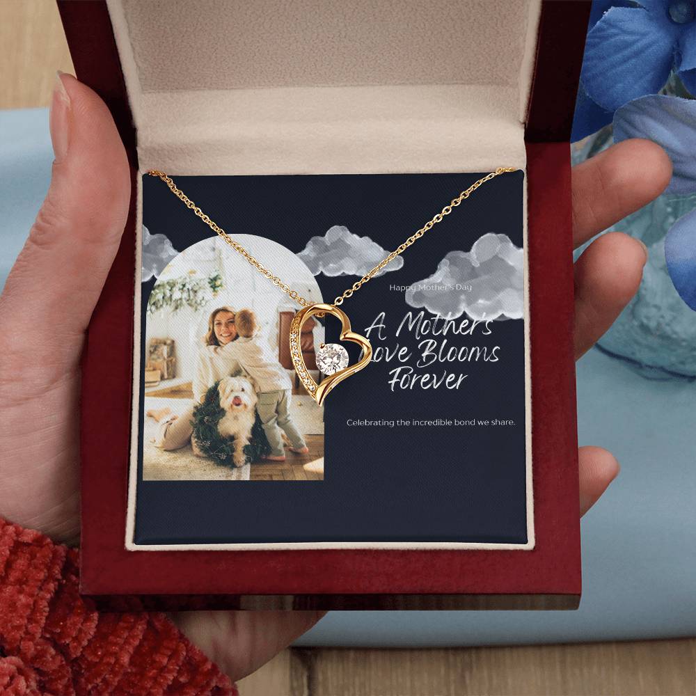 Heart's Embrace: Forever Love Necklace - Gadget and Glam Shop