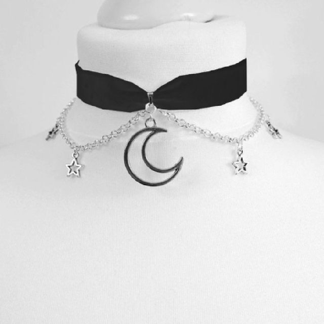 Black Crescent Moon Necklace - Gadget and Glam Shop