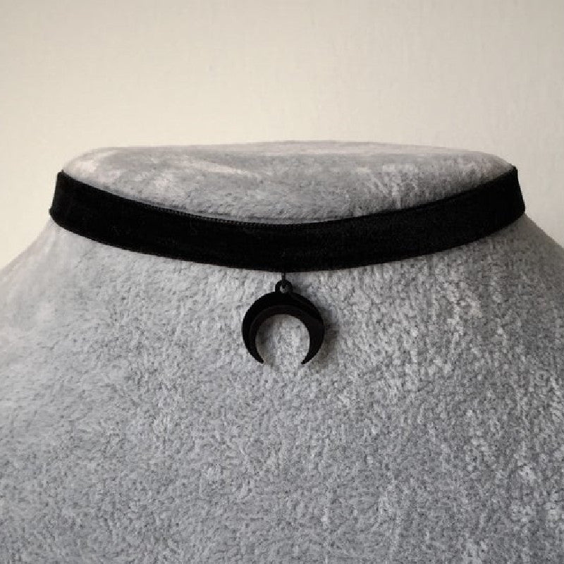 Black Crescent Moon Necklace - Gadget and Glam Shop