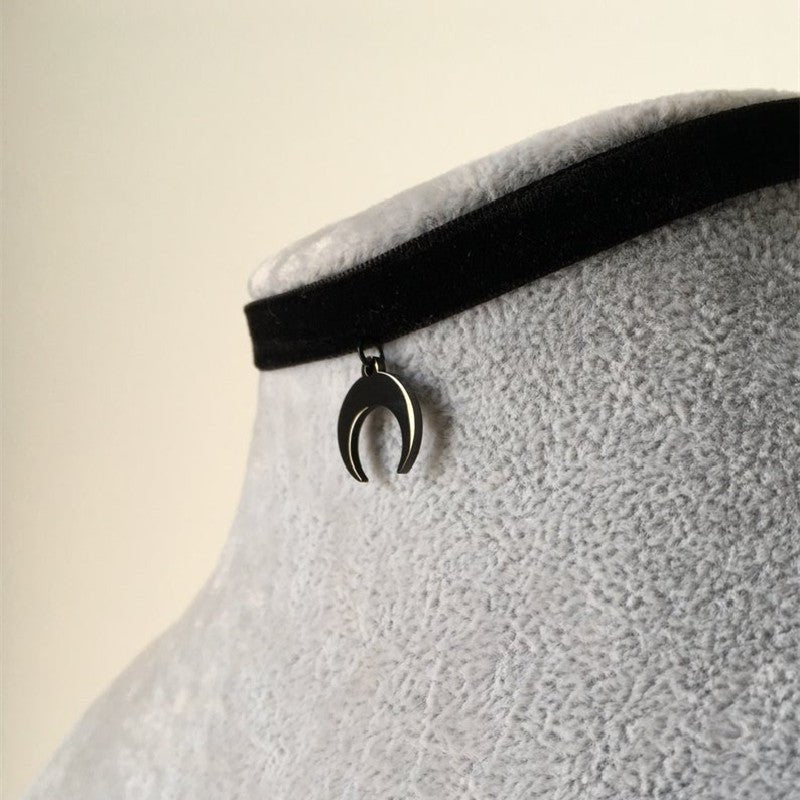 Black Crescent Moon Necklace - Gadget and Glam Shop