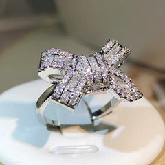 Elegant Bowknot Zircon Ring - 925 Silver