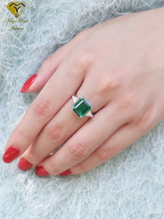 Enchanting Emerald: Genuine 925 Sterling Silver Trilogy Ring