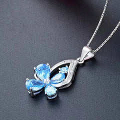 Stylish Clover Pendant Necklace: Aquamarine Artificial Gemstone for European and American Retro Fashion, a Lucky Gift