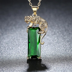 Ladies Fashion Leopard Set Emerald Tourmaline Pendant Necklace Personality Unique Design Versatile Necklace Jewelry Party Gift