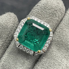 Wong Rain Vintage 925 Sterling Silver Emerald and High Carbon Diamond Gemstone Ring