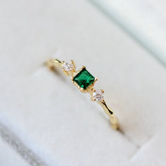 Metiseko 925 Sterling Silver Emerald Green Zirconia Ring: 14K Gold Plated, Resizable